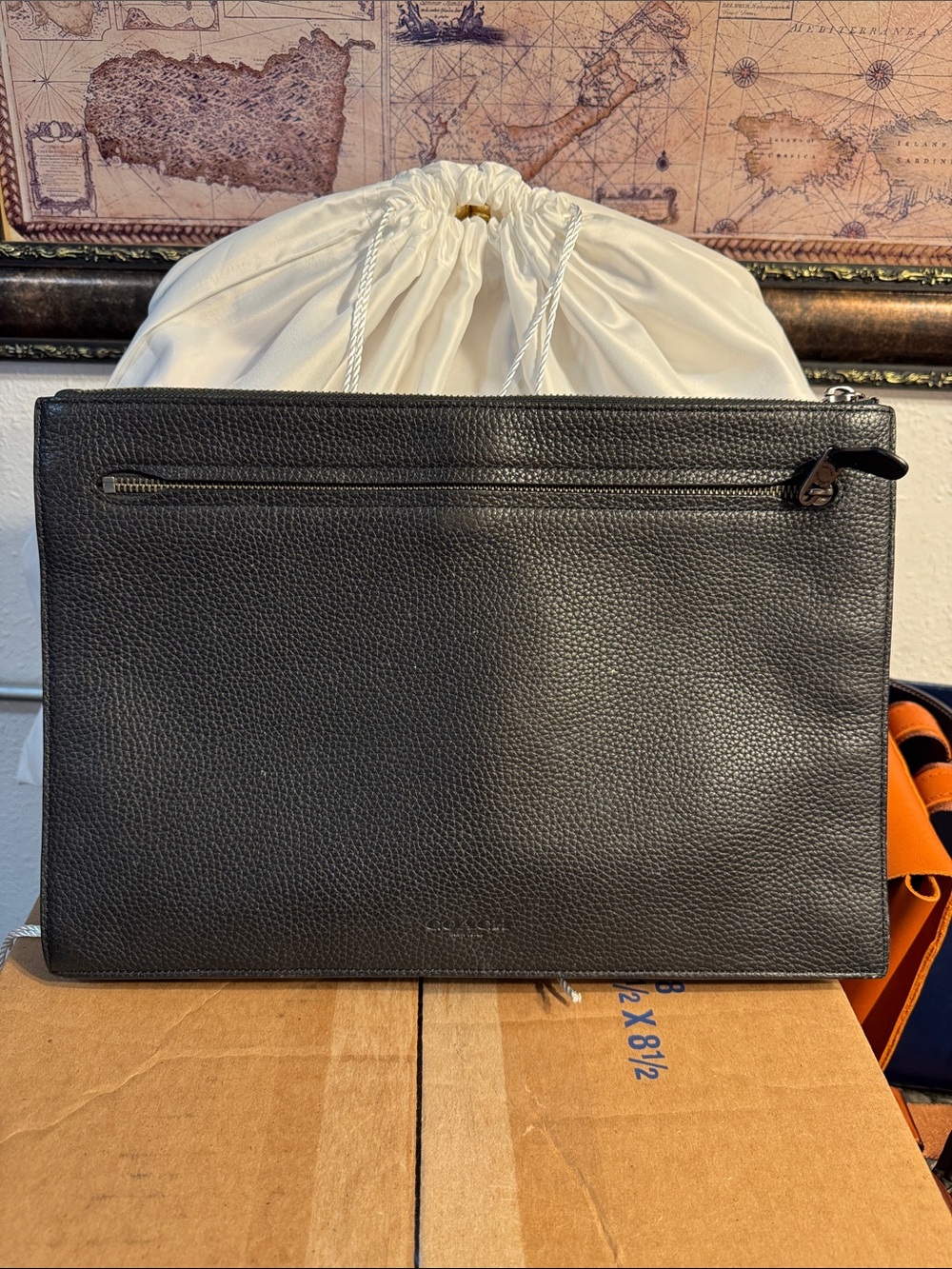 Coach Manhattan Slim Messenger Bag - Picture 2 of 7